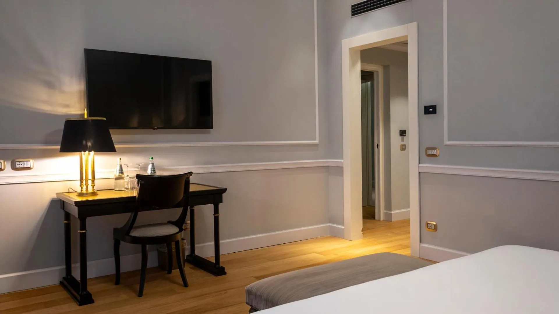 Grand Hotel Et Des Palmes Palermo 5*,  İtalya