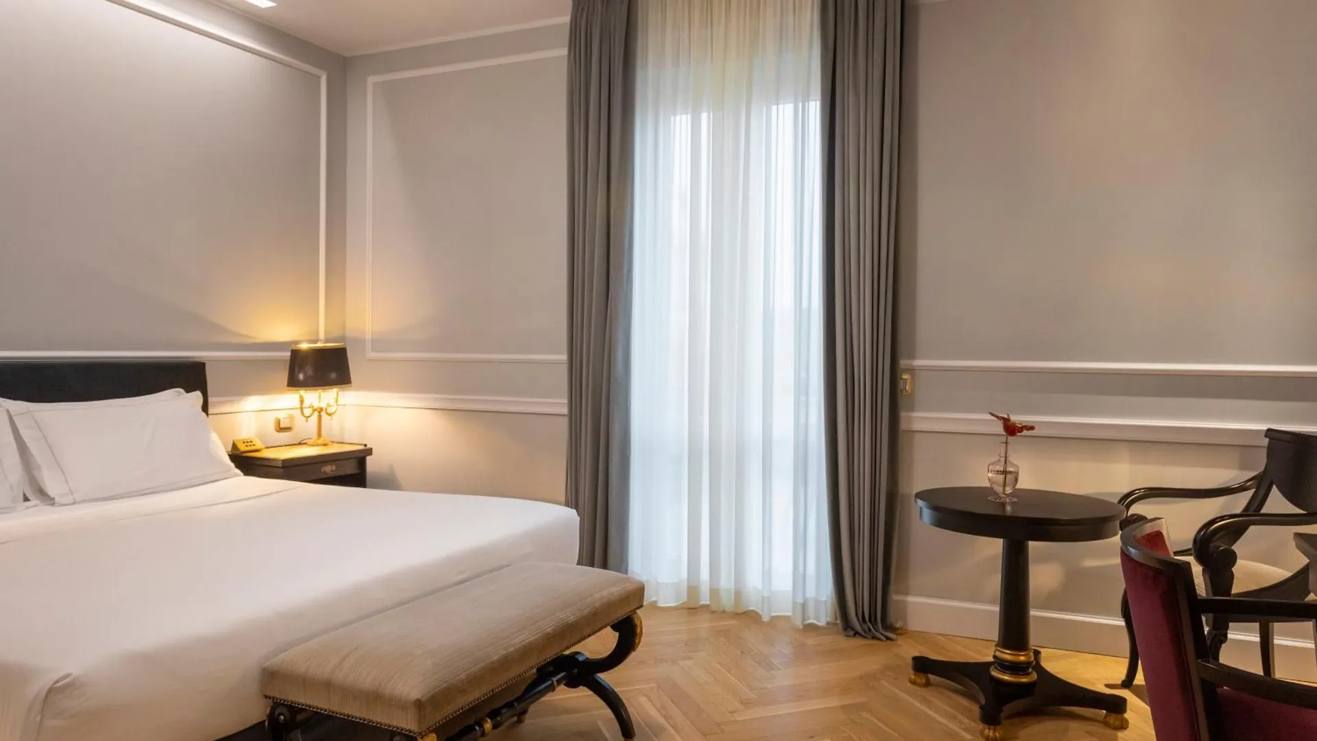 Grand Hotel Et Des Palmes Palermo 5*,