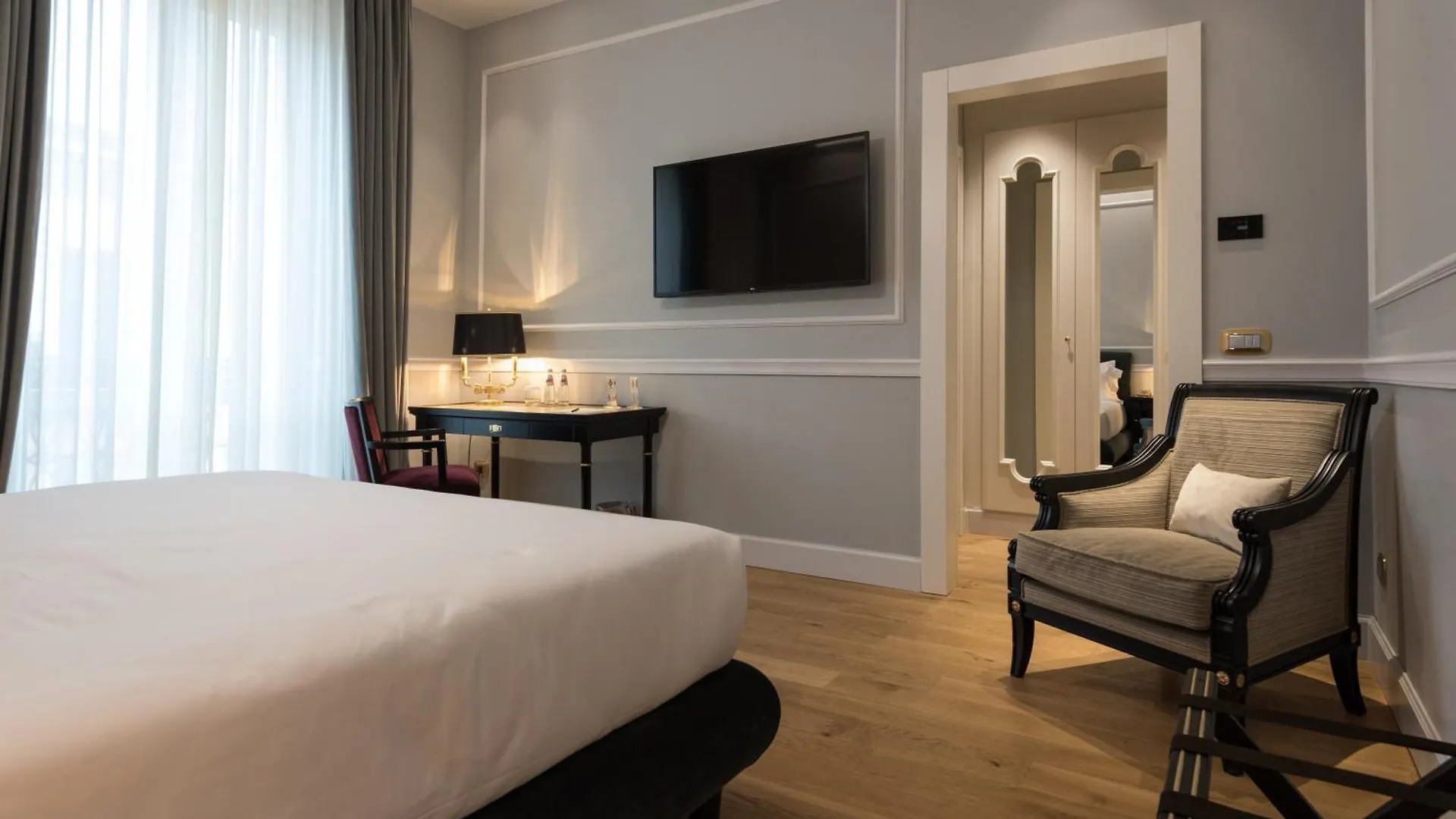 Grand Hotel Et Des Palmes Palermo 5*,